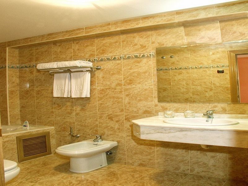 Hotel Royal Llanera  ภายนอก รูปภาพ